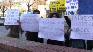 protesta scuola 1 jpg
