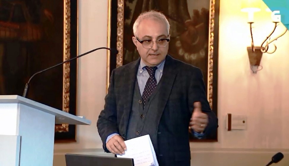 Premiato In Spagna L otorinolaringoiatra Ischitano Enrico Ascione
