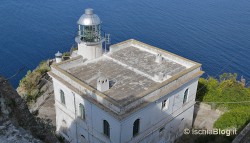 Riproduzione In Resina Del Faro Di Ischia - Modellino Dipinto A Mano, Idea Regalo Per Collezionisti